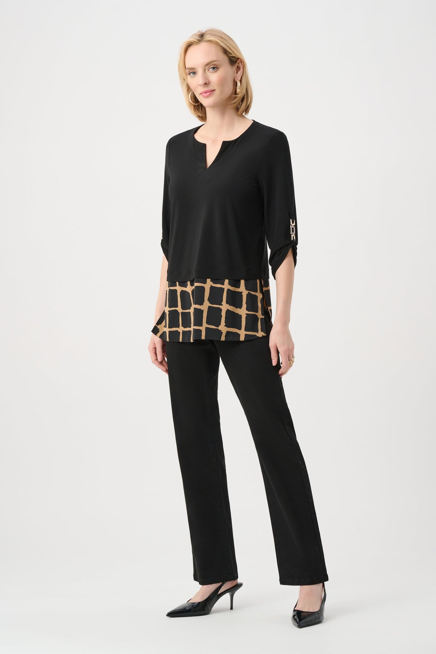 Womens Joseph Ribkoff V-Neck Pullover in Beige/Black