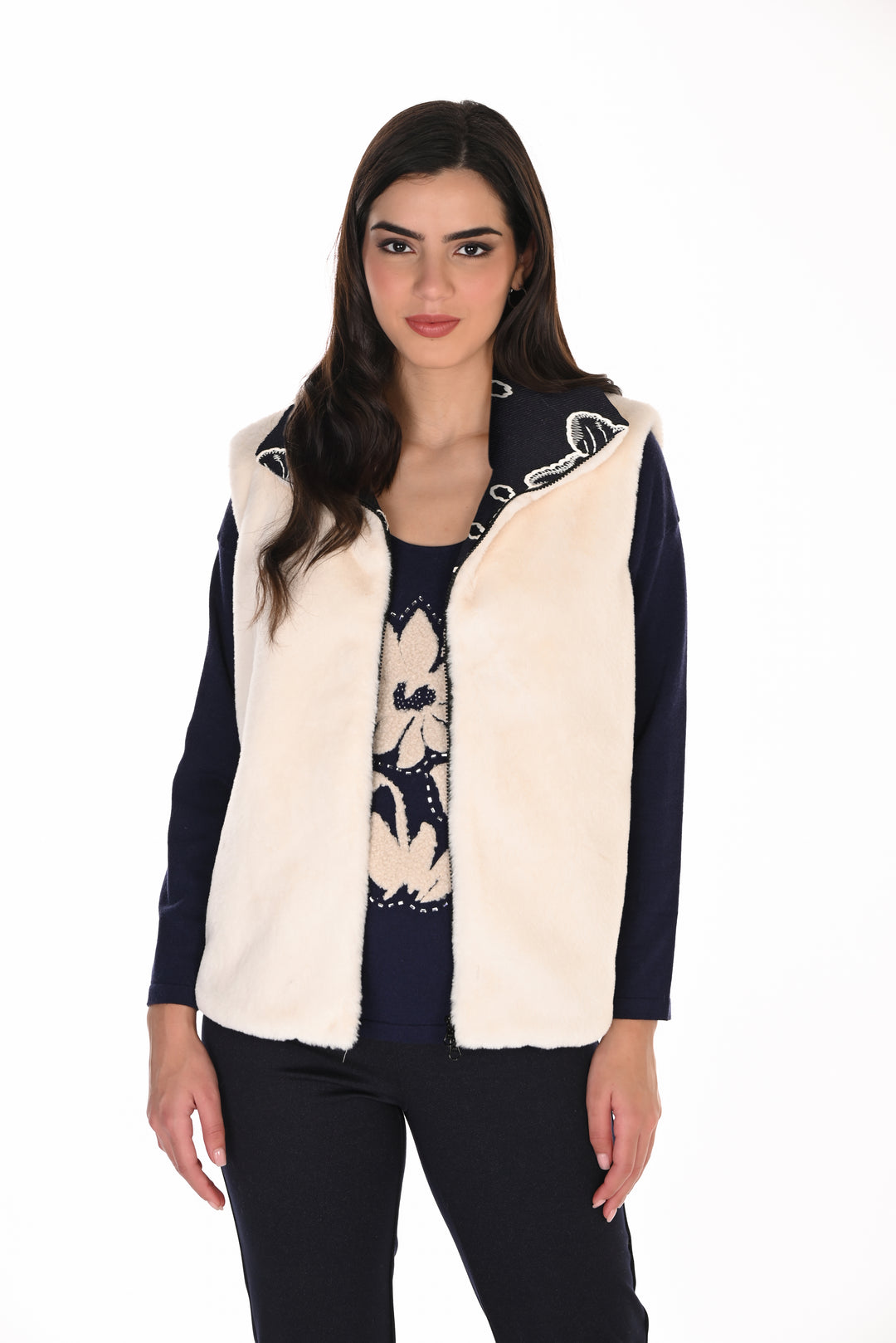 Womens Frank Lyman Reversible Knit Vest in Cream