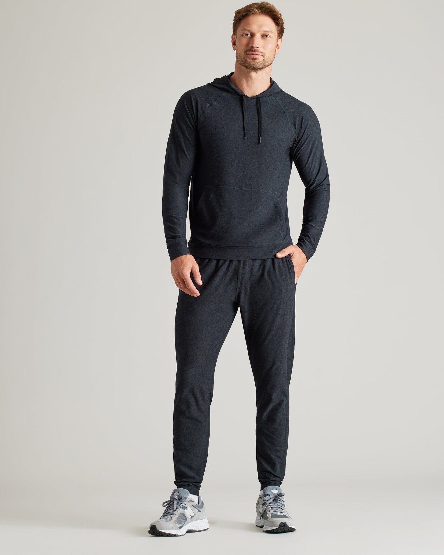 Rhone Mens Atmosphere Midweight Jogger in True Black