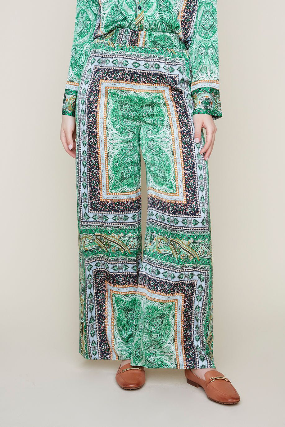 Womens Renuar Exceptionally Confident Pant in Emerald