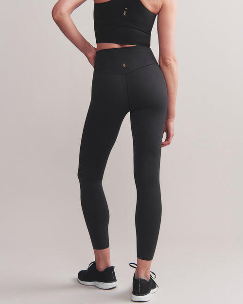 Womens Rhone Revive 7/8 Leggings in Black