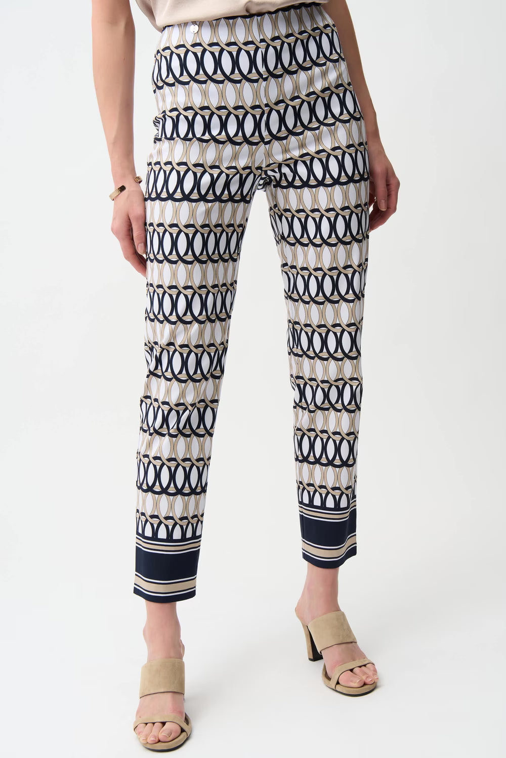 Womens Joseph Ribkoff Geometric Pattern Slim Fit Pant in Vanilla/Multi