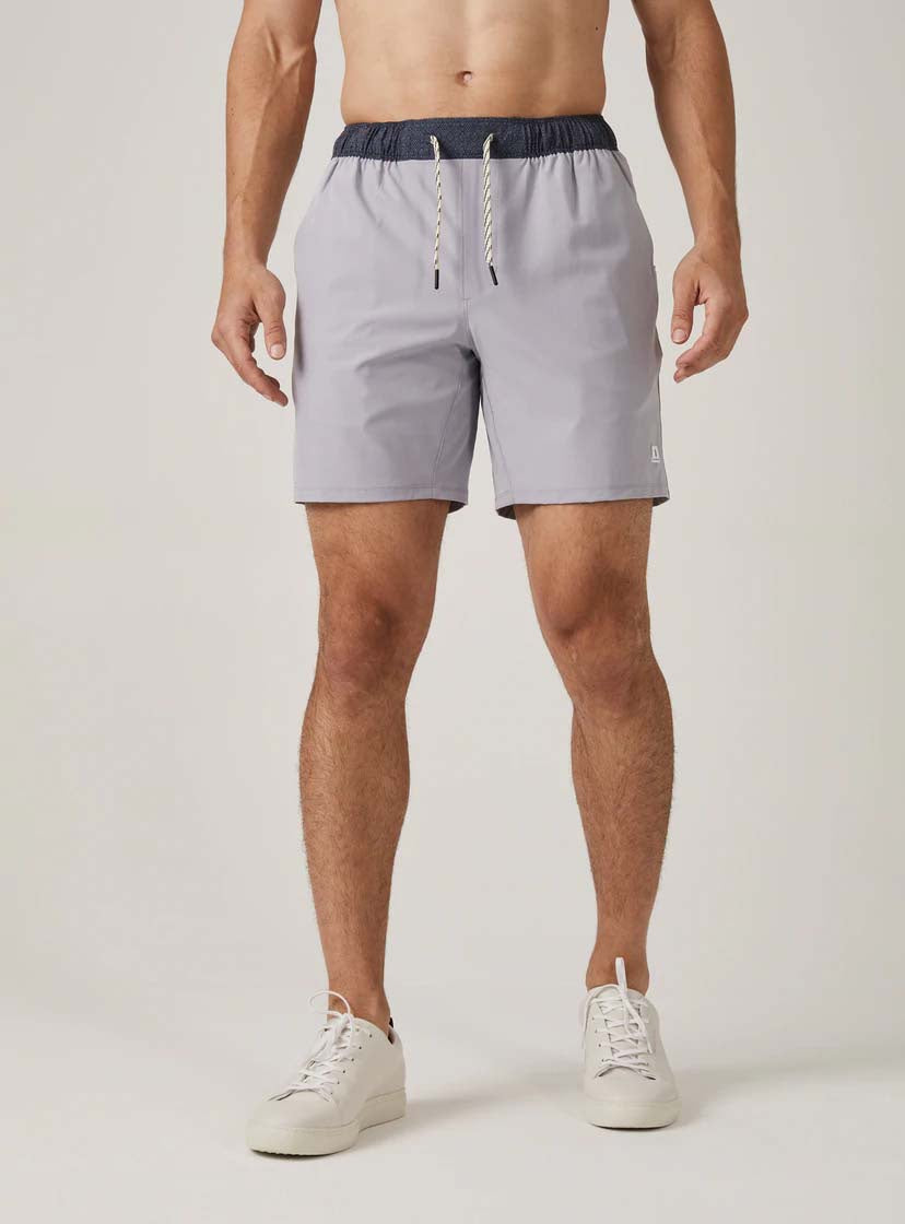 7 Diamonds Core Active Short in Grey