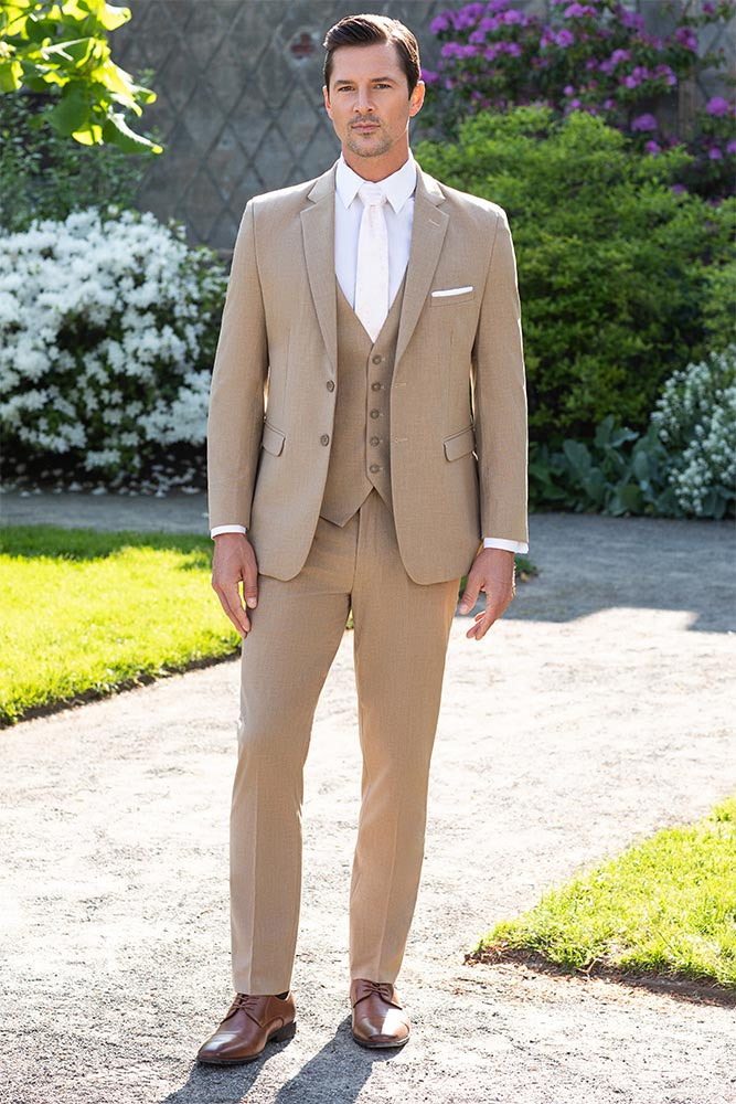 Larr Brio Metro Slim Fit Suit Pant in Camel