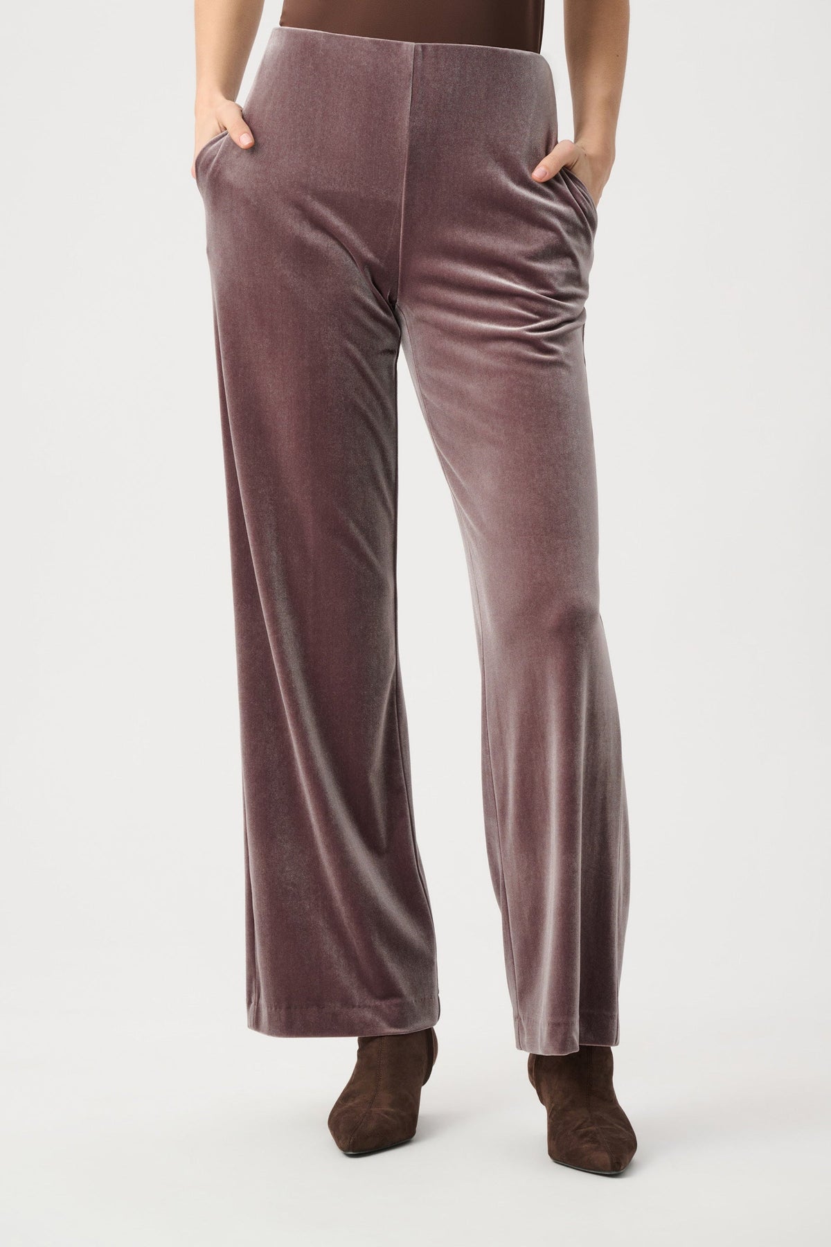 Womens Joseph Ribkoff Velvet Mid-Rise Trousers in Mink