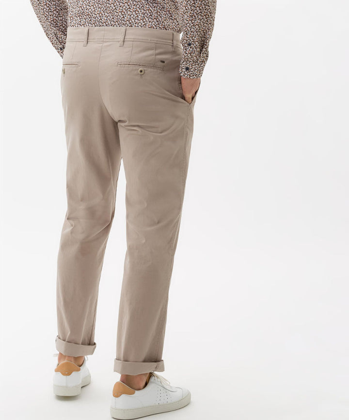 Brax Evans Natural Hornor Colors Year & Round Pants in – Chino 5 Harrison Kapok