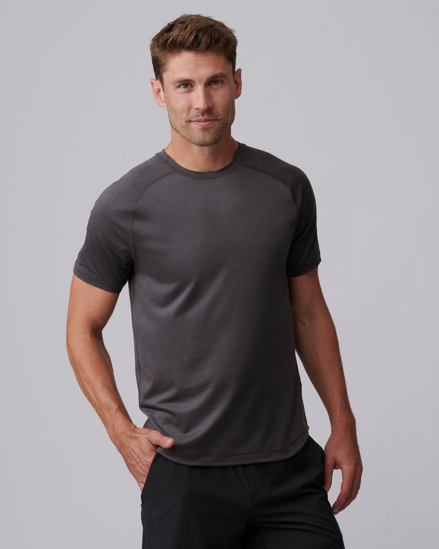Rhone Mens Atmosphere Tee in Asphalt