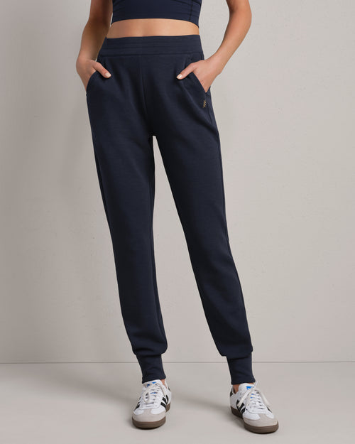 Womens Rhone Dreamglow Tapered Leg Pant in Navy
