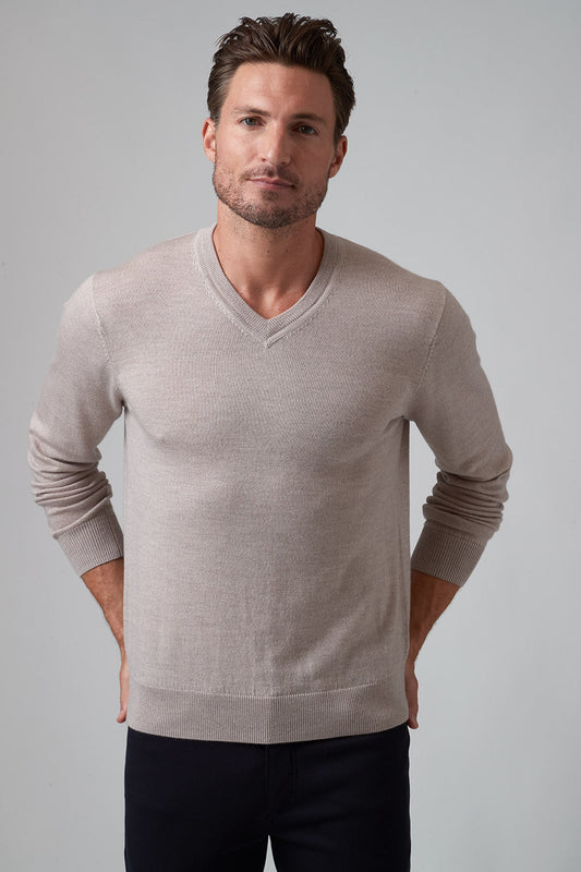 Raffi Bronson Merino Wool V-Neck Sweater in Oat
