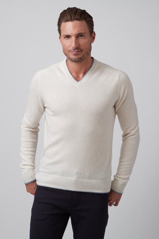 Raffi Garrett Cashmere V-Neck Sweater in Ivory