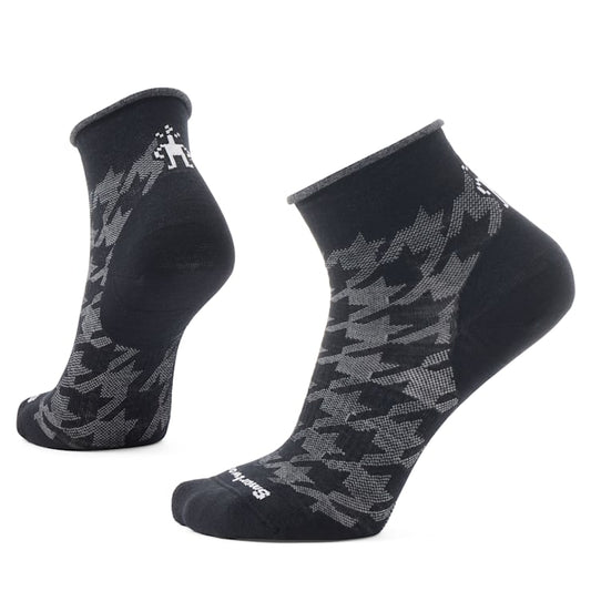 Womens Smartwool Everyday Houndstooth Ankle Socks in Black