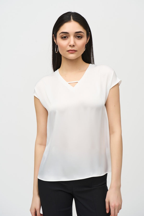 Womens Joseph Ribkoff Keyhole Detail Top in Vanilla