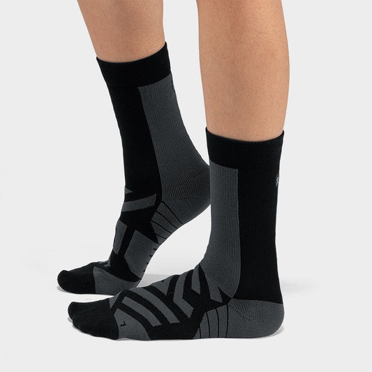 On Running Mens Performance High Sock in Black/Shadow