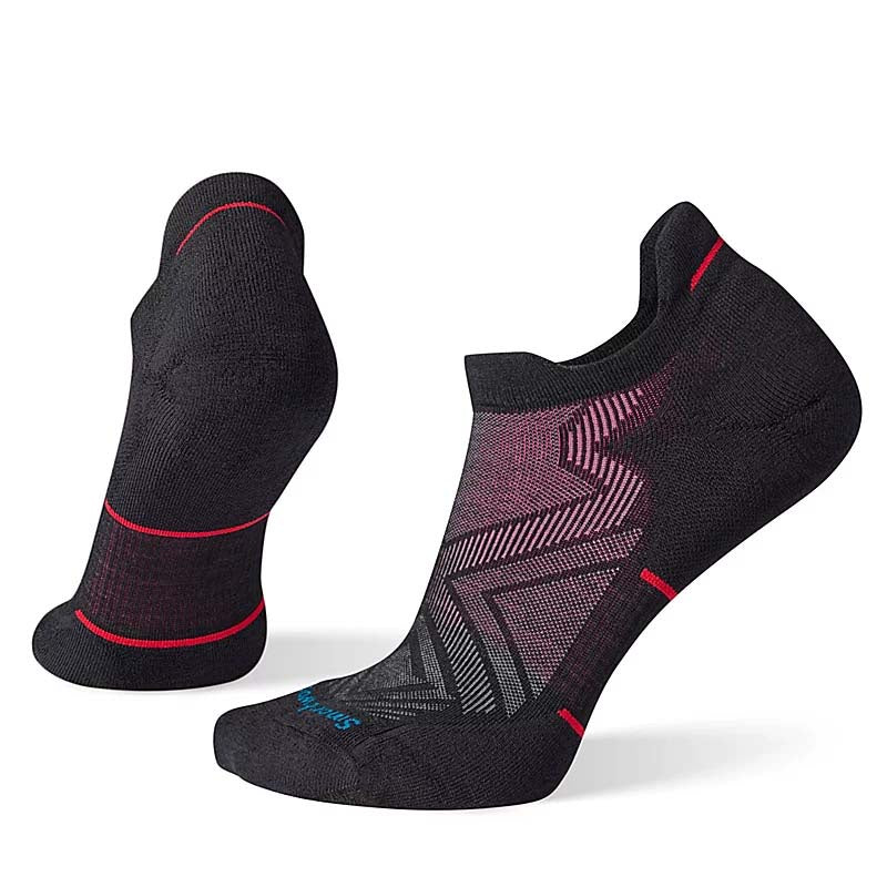 Women's Smartwool Run Targeted Cushion Low Ankle Socks in Black